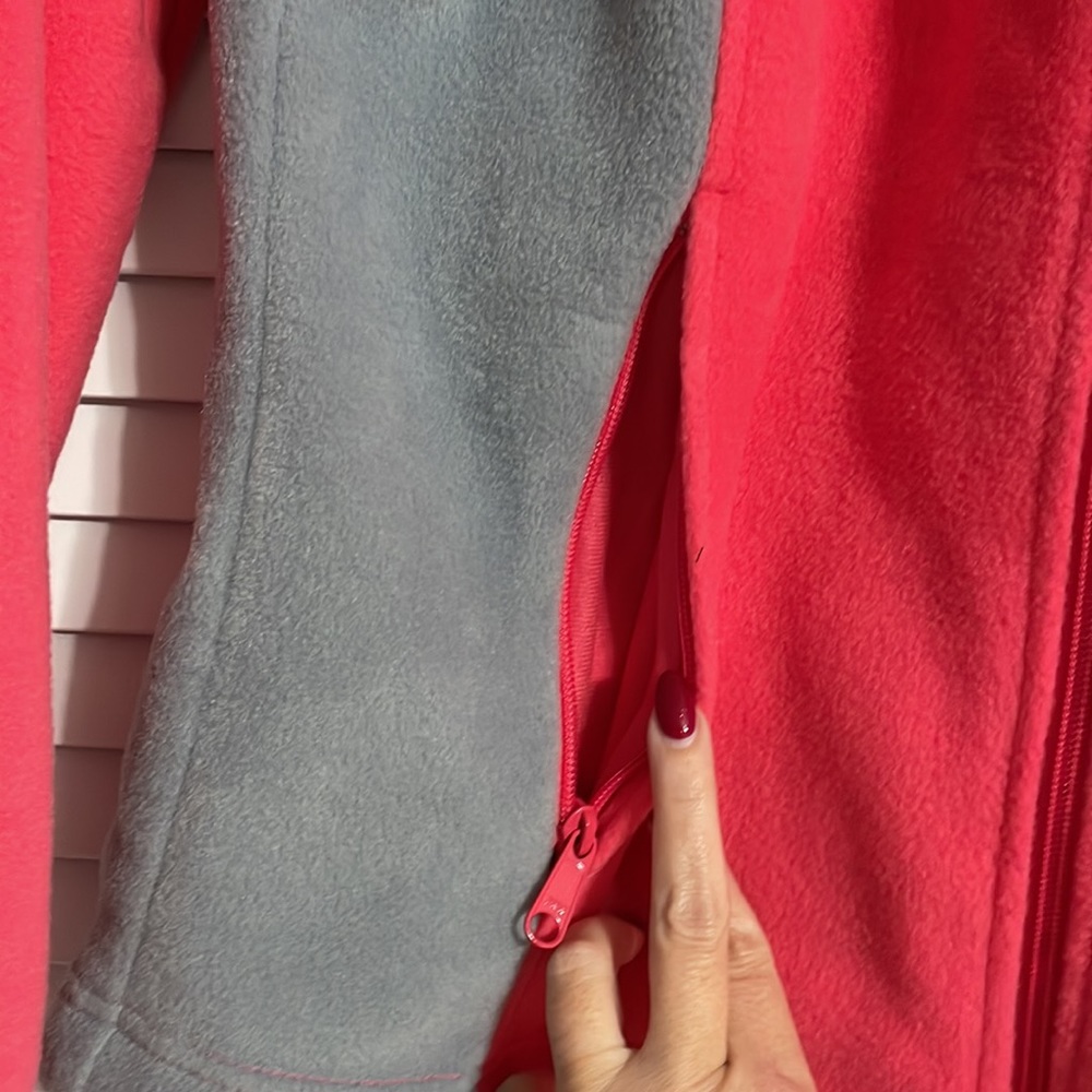 Like new Columbia zip up fleece jacket with two zippered pockets size large L - Picture 6 of 7